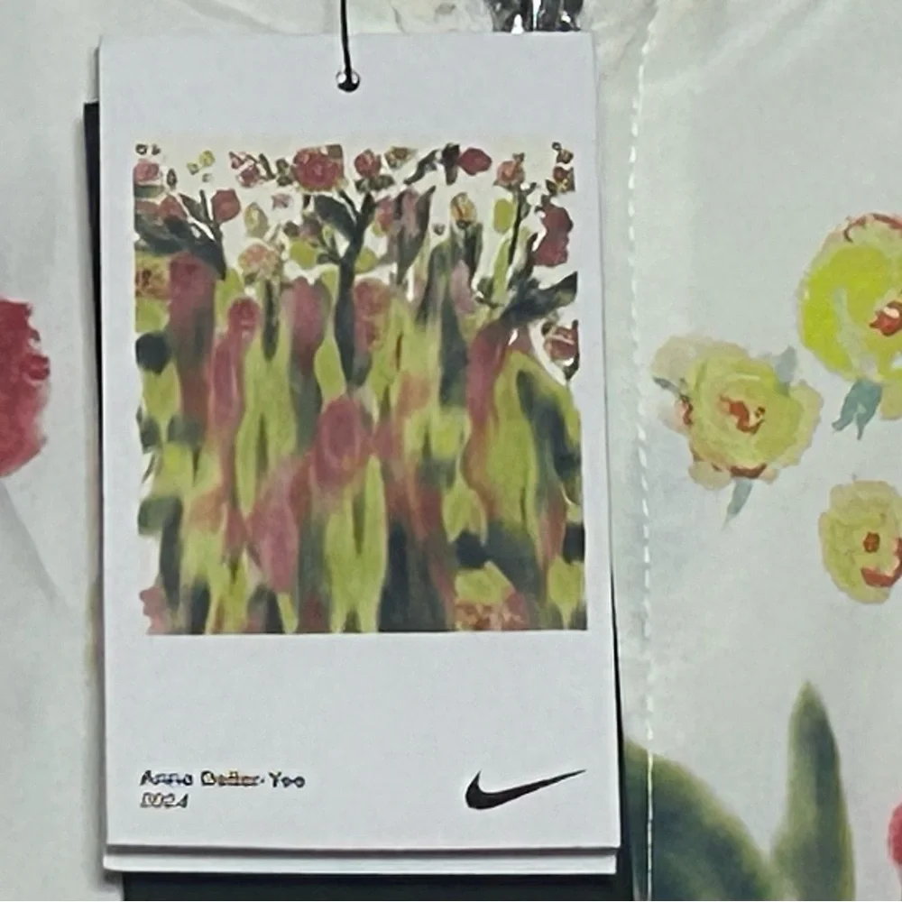 Nike – Floral Print Bomber Jacket – White/Pink/Green – Size XL – NWT - Picture 2 of 5